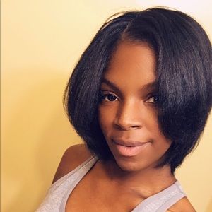 Meet your Posher, Davisha